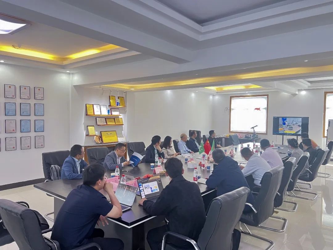 道尔芬智能与仪征市科技局一统研讨"
